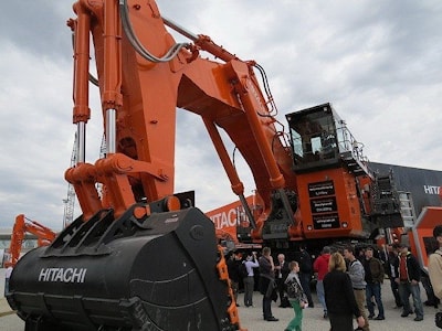 На Bauma 2013 представлено следующее поколение техники Hitachi