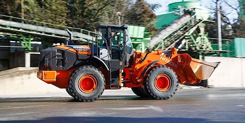 Hitachi представила на Intermat гибридный колесный погрузчик