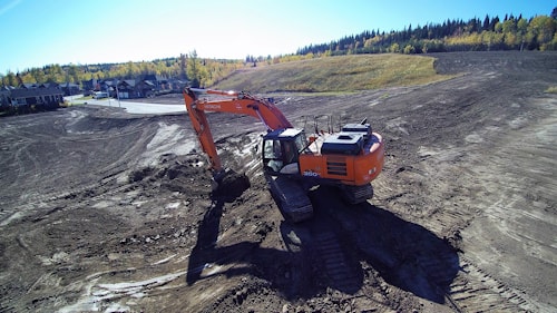 Парк машин Joe Roberts Construction пополнился экскаватором ZX300LC-6