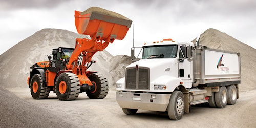 Первый в Австралии колесный погрузчик Hitachi ZW370-5 поставлен в Hillview Quarries