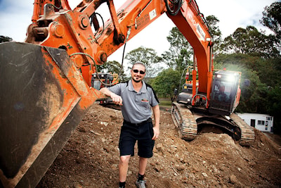 Парк землеройных машин подрядчика из Брисбена пополнился четырьмя новыми экскаваторами Hitachi