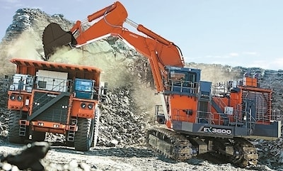 Hitachi тестирует автоматизированный мега-экскаватор на австралийском руднике