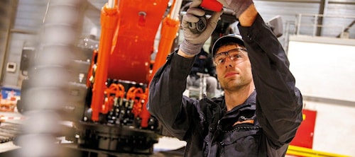 Заводские решения Leica Geosystems для экскаваторов Zaxis-7