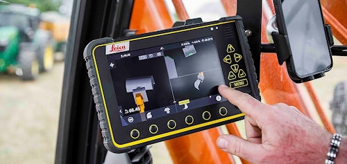 Hitachi представит на выставке Bauma экскаватор ZX210LC-7 с установленным на заводе решением Leica Geosystems