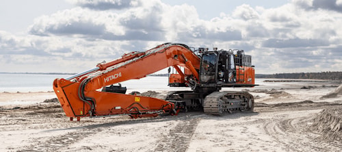 Экскаватор Zaxis-7 Super Long Front доставлен датскому подрядчику прибрежного строительства