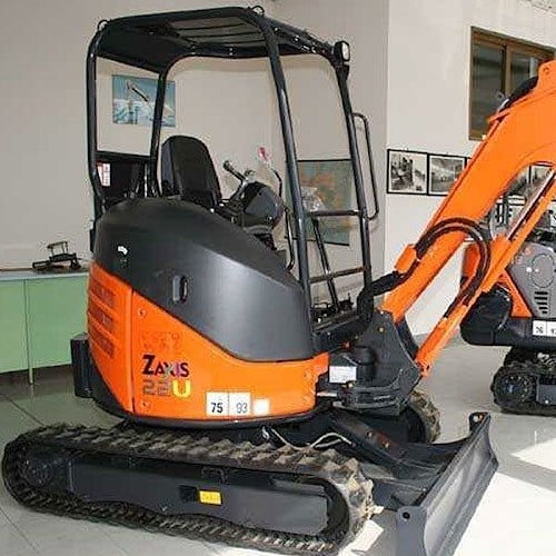 Мини-экскаватор Hitachi ZX 22U-2   